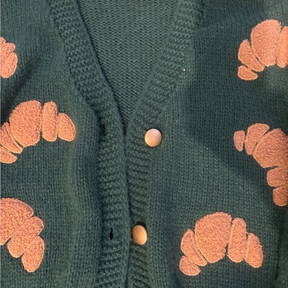 Luna Ivy Croissant Cardigan Sweater Green Size Small NWOT Viral - Picture 4 of 4